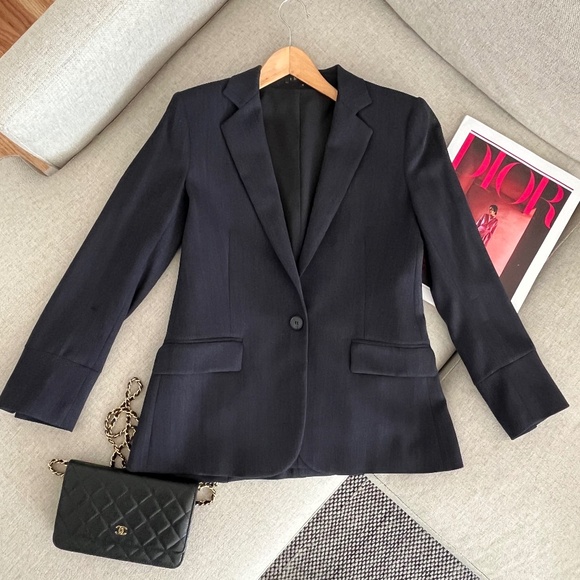 Theory Blazer in Virgin Wool Size 4 - Picture 4 of 12